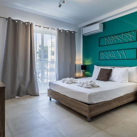 Kunsu'S Apartment 5 Min Walk From St Julians San Gwann Bagian luar foto