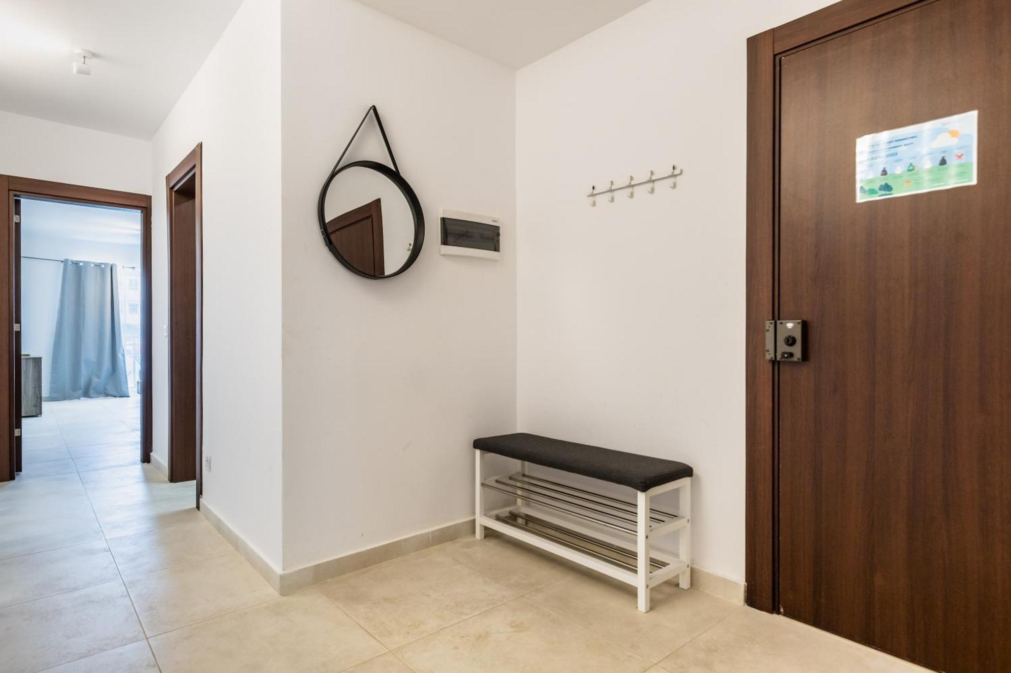 Kunsu'S Apartment 5 Min Walk From St Julians San Gwann Bagian luar foto