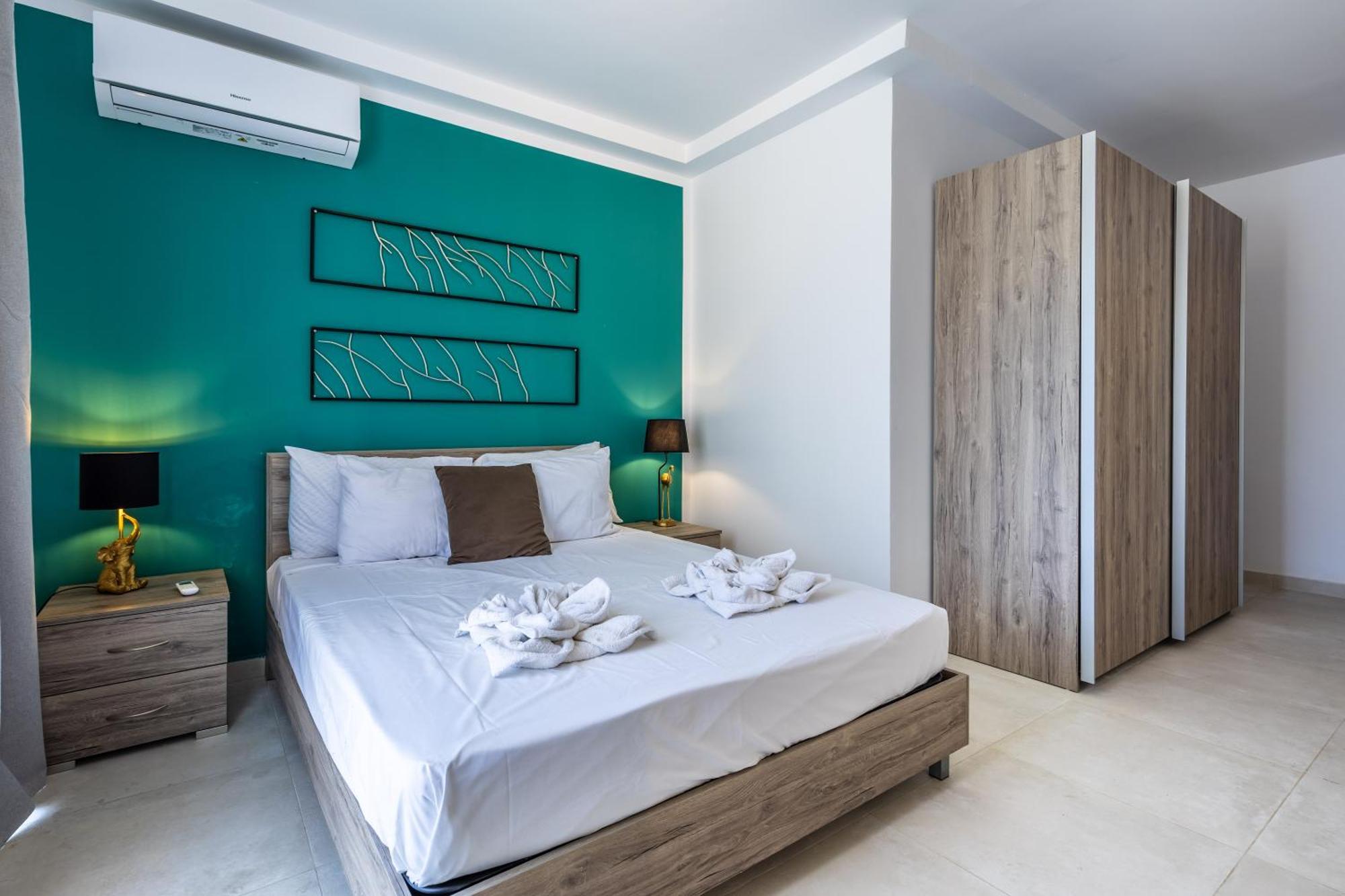 Kunsu'S Apartment 5 Min Walk From St Julians San Gwann Bagian luar foto